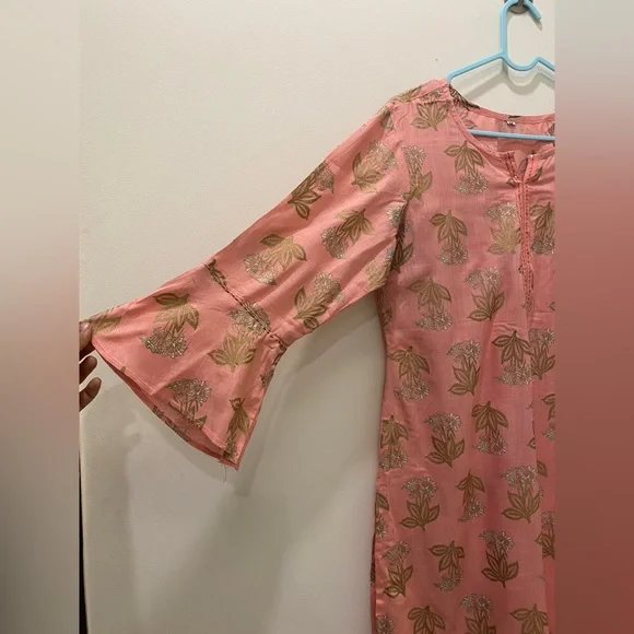 Brand new set of two kurtas one with bell sleeves - Picture 5 of 5